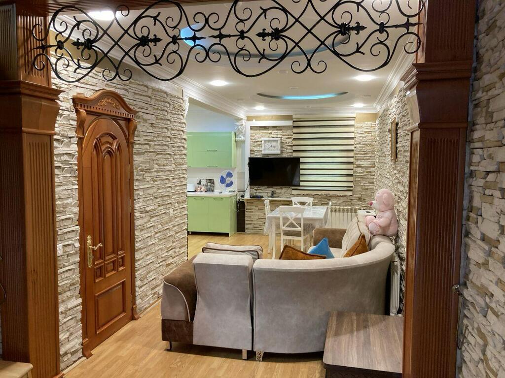 Satılır 8 otaqlı həyət evi/bağ evi 350 m² — Ev, villa, Bakı (3)