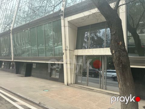 Satılır obyekt 320 m²