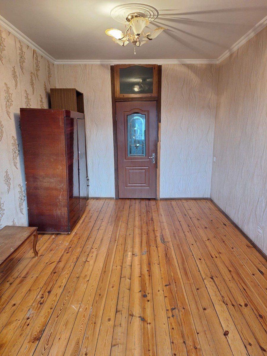 Satılır 2 otaqlı köhnə tikili 56 m² — Mənzil, Bakı (3)