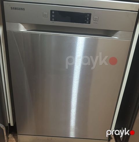 Qabyuyan Samsung tezedi 5 6 defe defe iwlenib 500 azn (alinib