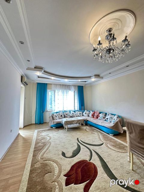İcarəyə verilir 3 otaqlı yeni tikili 150 m²