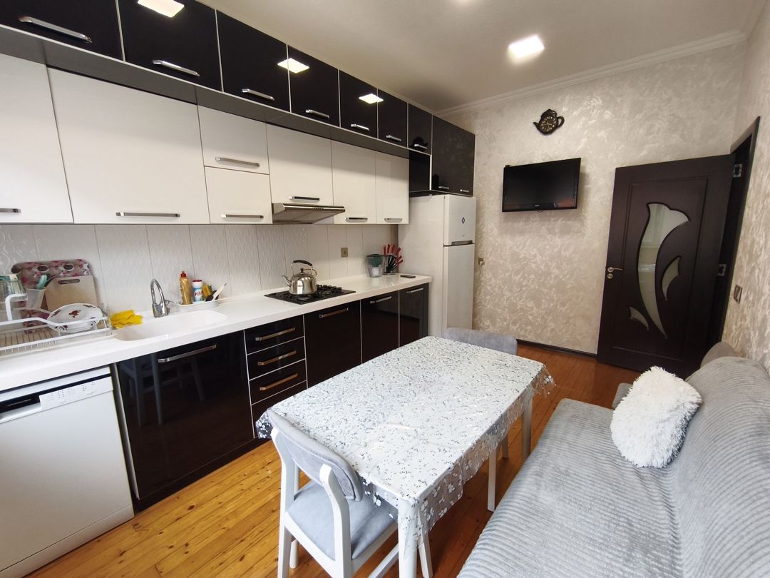 Satılır 6 otaqlı həyət evi/bağ evi 220 m² — Ev, villa, Bakı (9)