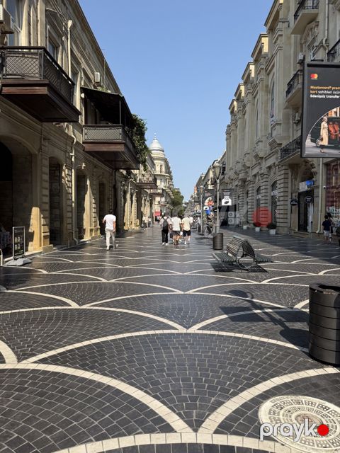 Satılır obyekt 130 m²