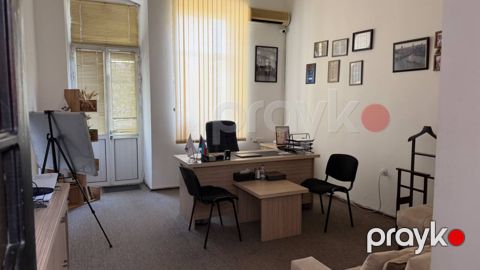 Satılır obyekt 190 m²