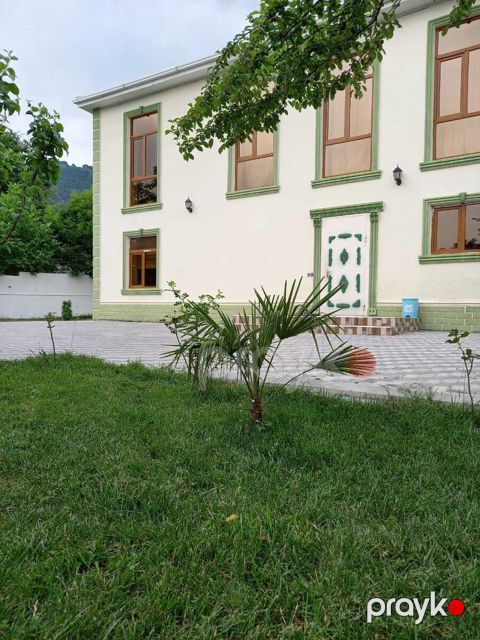 İcarəyə verilir 4 otaqlı həyət evi/bağ evi 230 m²