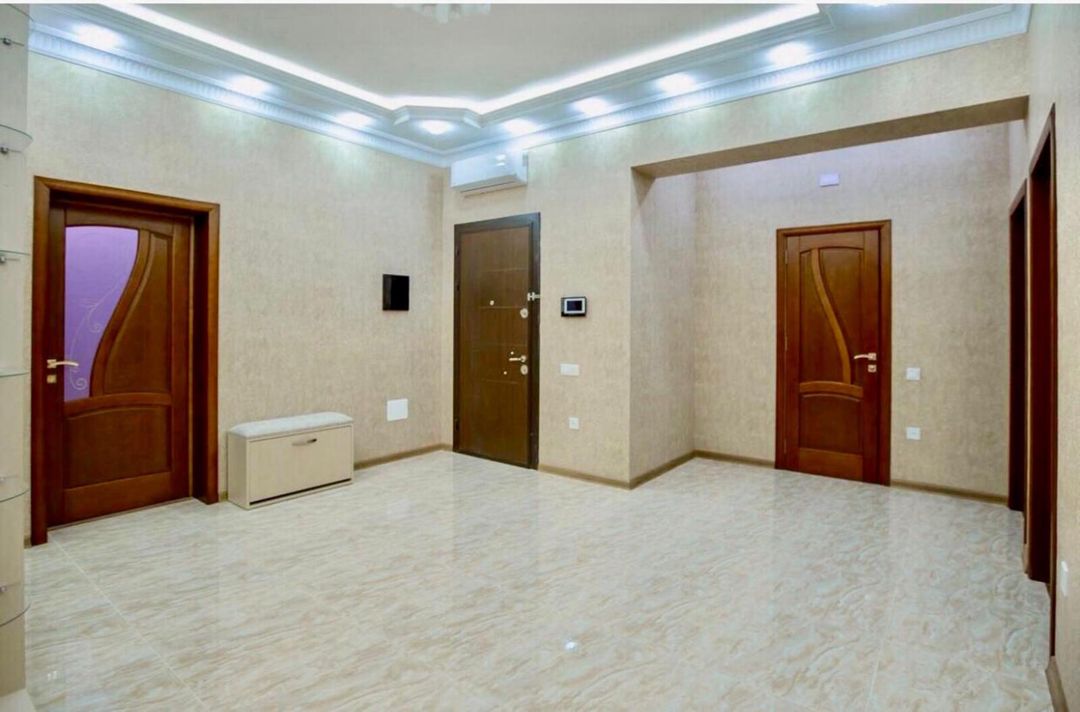 İcarəyə verilir 4 otaqlı yeni tikili 181 m² — Mənzil, Bakı (5)