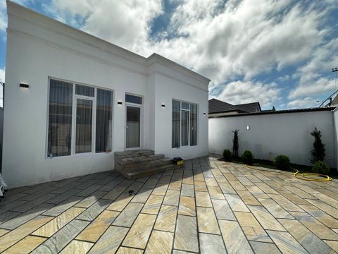 Satılır 4 otaqlı həyət evi/bağ evi 90 m² — Bakı