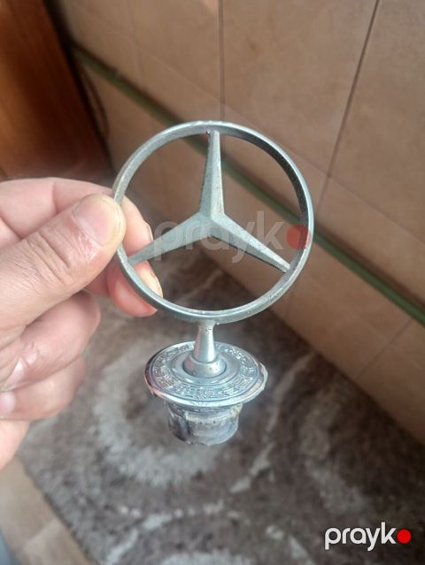 Mercedes-Benz kapot emblemi (ucları halqalı ulduz) - Original tipli