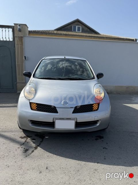 Nissan Micra (K12) hatchbek - Kuzov: 5 qapılı kompakt hatchbek