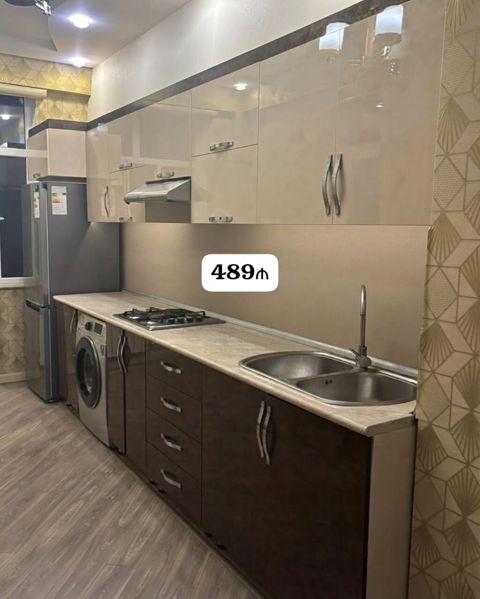 Akril Metbex mebeli üstünde qaz moyka asperator 489azn ölçü 4.40 Hezi — Кухонная мебель