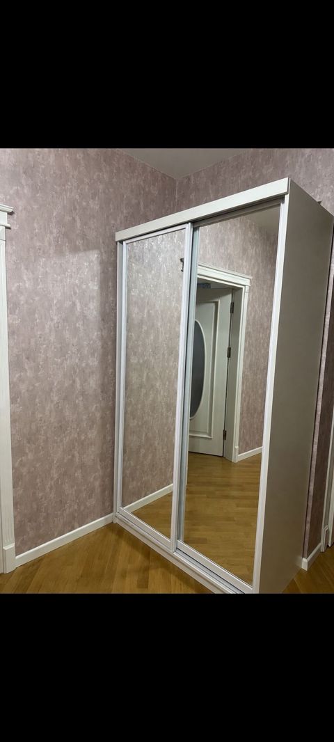 Karidor mebeli 150 azn satılır Uzunluq 2.20 en 126 derinlik 60 colden — NL yeni mebeller alemi — Wardrobes