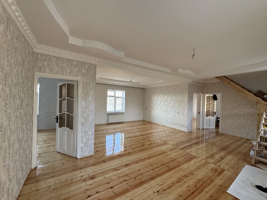 Satılır 6 otaqlı həyət evi/bağ evi 240 m² — Ev, villa, Bakı (2)
