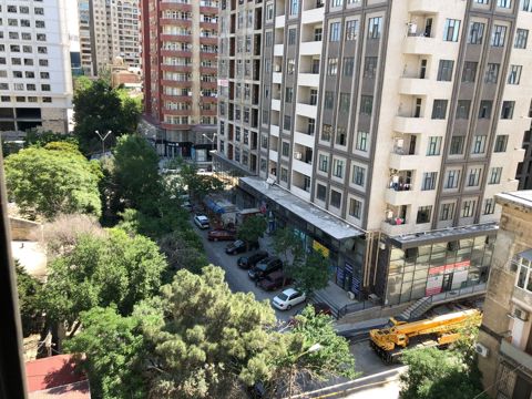 Satılır 3 otaqlı yeni tikili 177 m² — Bakı