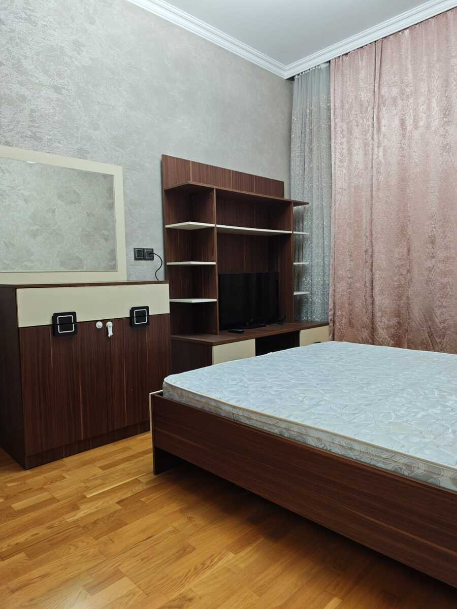 İcarəyə verilir 3 otaqlı yeni tikili 110 m² — Mənzil, Bakı (11)