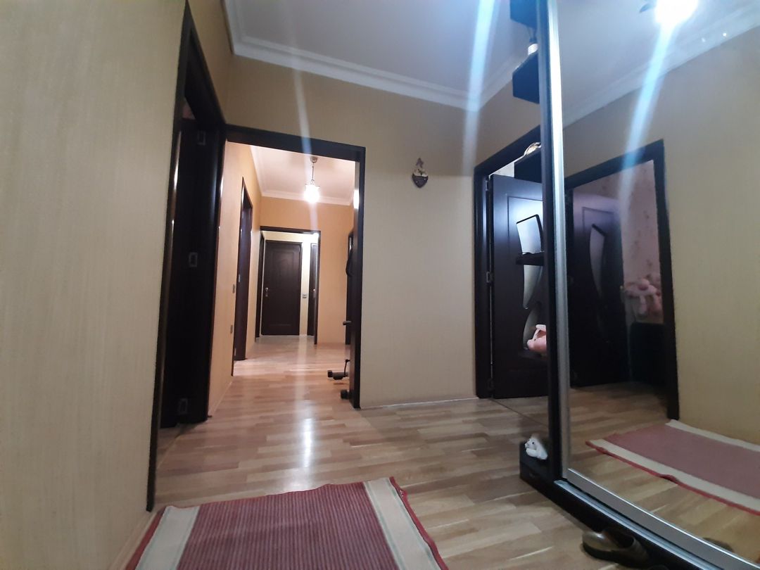 Satılır 5 otaqlı köhnə tikili 120 m² — Mənzil, Bakı (3)