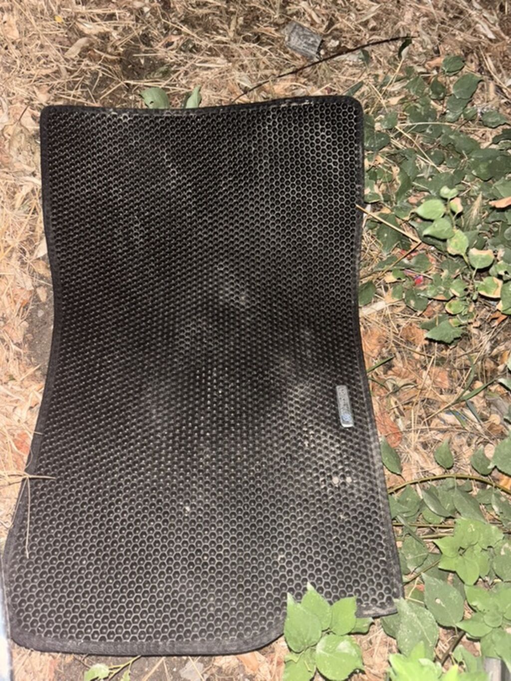 Avtomobil döşəmə ayaqaltıları – qara rəng, rezin material - Komplekt — Avto, Bakı (4)