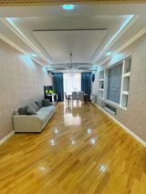 İcarəyə verilir 4 otaqlı yeni tikili 150 m² — Fəridə x.