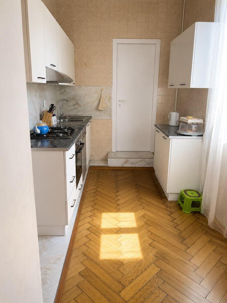 Satılır 3 otaqlı köhnə tikili 130 m² — Mənzil, Bakı (3)