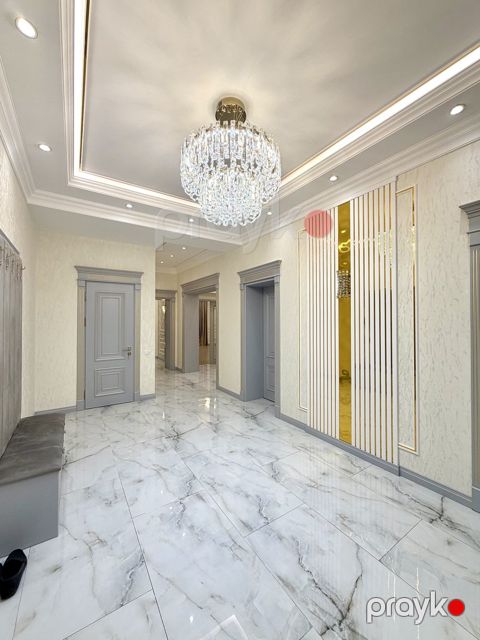 Satılır 4 otaqlı yeni tikili 195 m²