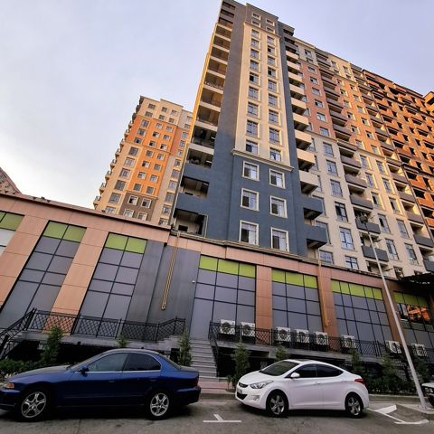 Satılır 2 otaqlı yeni tikili 76 m² — Bakı