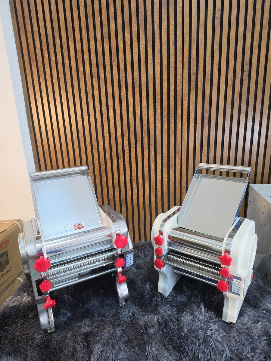 Xəmir açan əriştə kəsən — Biznes və avadanlıq, Bakı (2)
