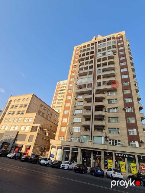 Satılır 4 otaqlı yeni tikili 205 m²
