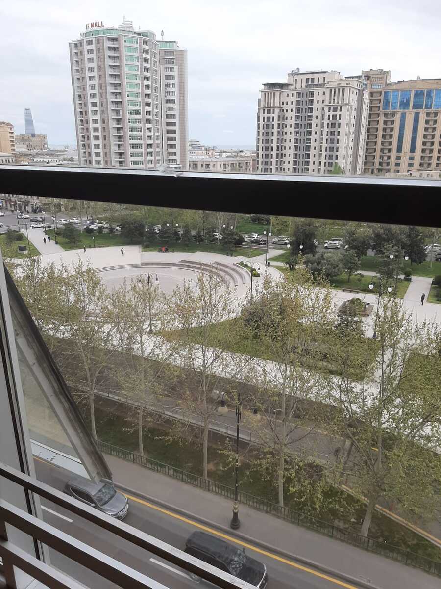 Satılır 3 otaqlı köhnə tikili 104 m² — Mənzil, Bakı (4)