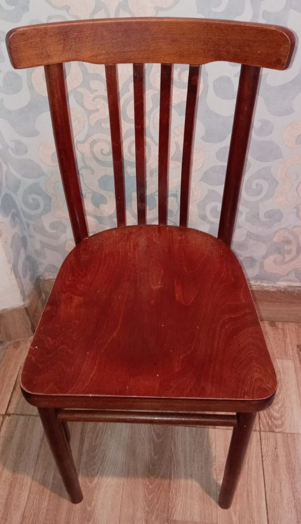 Stullar biri 25 manat ikidene var — Stullar, Bakı