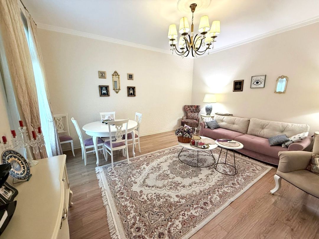 Satılır 4 otaqlı köhnə tikili 100 m² — Mənzil, Bakı (2)