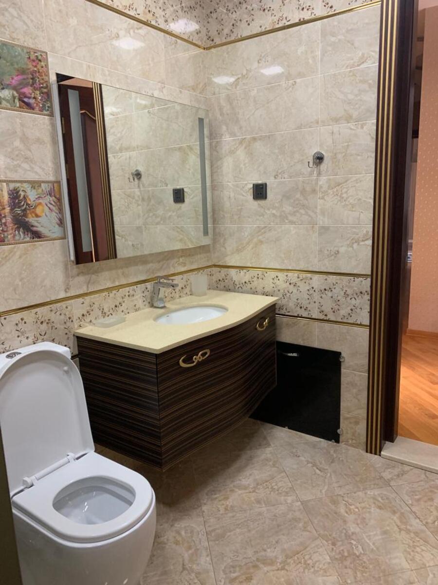 İcarəyə verilir 8 otaqlı həyət evi/bağ evi 400 m² — Ev, villa, Bakı (8)