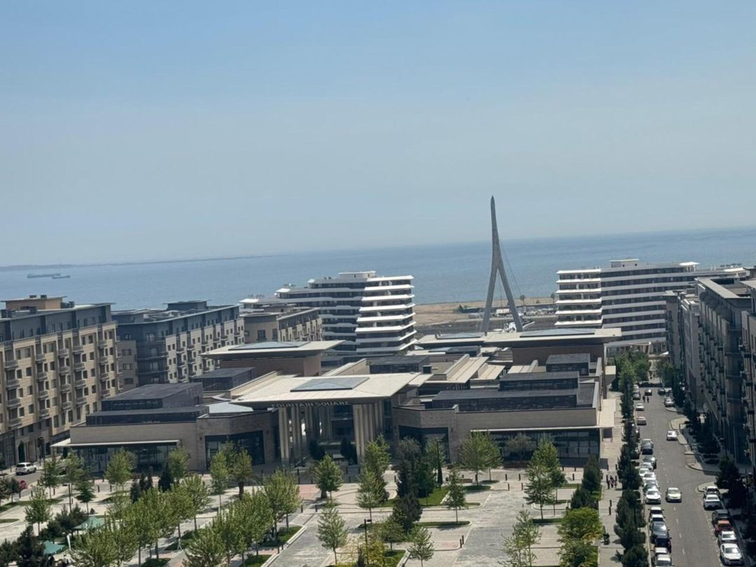 Satılır 2 otaqlı yeni tikili 82 m² — Mənzil, Bakı