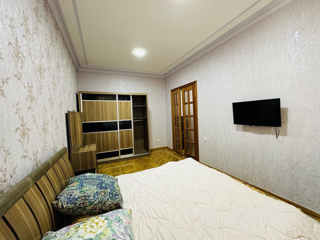 İcarəyə verilir 4 otaqlı köhnə tikili 120 m² — Mənzil, Bakı (7)