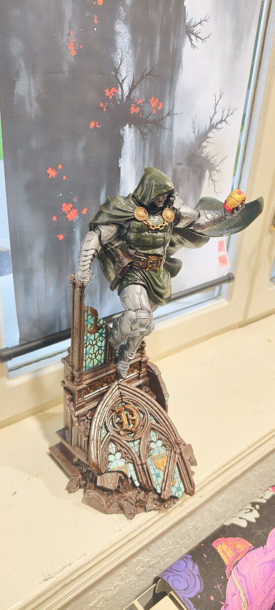 Dr Doom fiquru — Heykəlciklər və fiqurlar, Bakı (2)