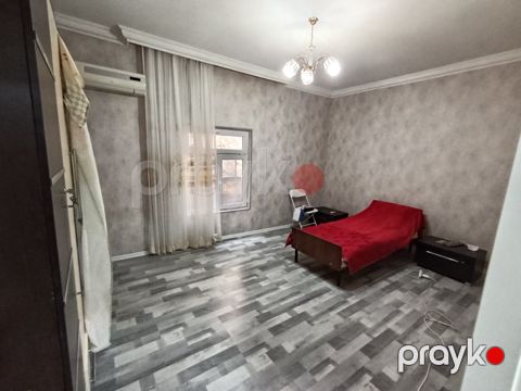 Həyət evi, Biləcəri qəs