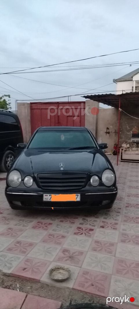 Mercedes E 270, 2000 il