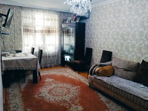 Satılır 2 otaqlı köhnə tikili 60 m² — Bakı