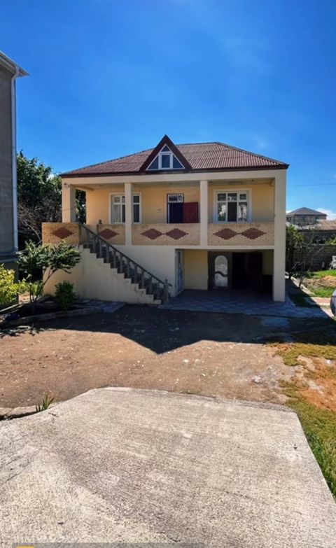 Satılır 3 otaqlı həyət evi/bağ evi 200 m² — Bakı
