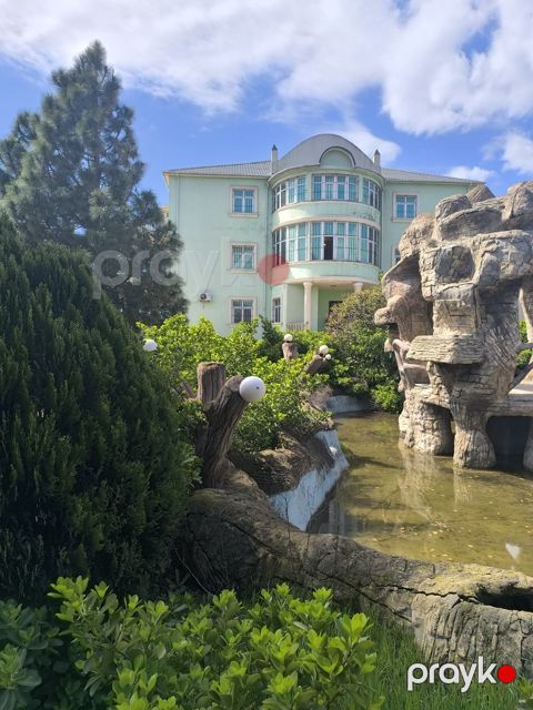 Satılır 9 otaqlı həyət evi/bağ evi 520 m²