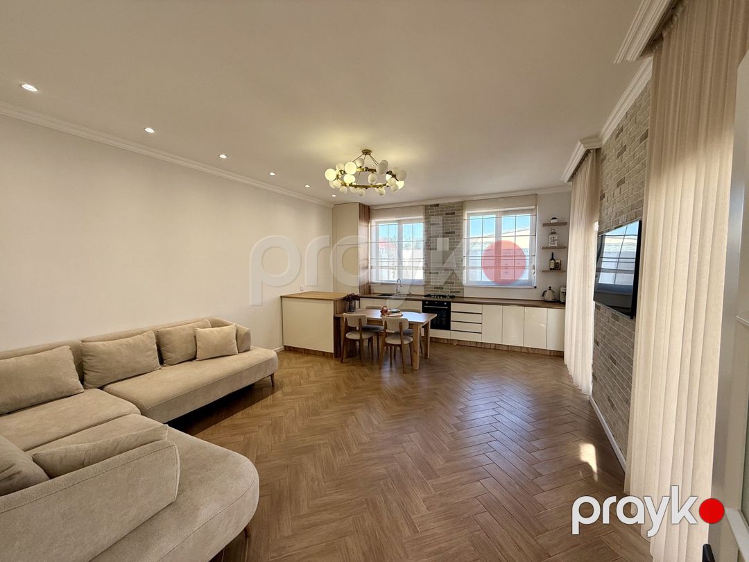 Satılır 5 otaqlı həyət evi/bağ evi 220 m² — Ev, villa, Bakı (9)