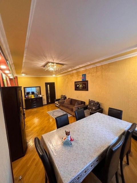 Satılır 3 otaqlı yeni tikili 120 m² — Bakı