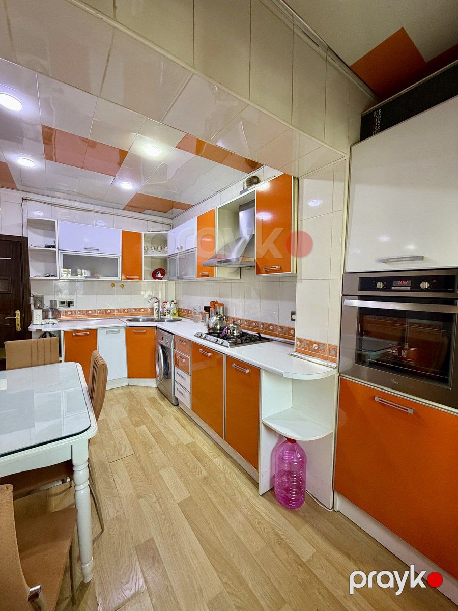 Satılır 2 otaqlı köhnə tikili 62 m² — Mənzil, Bakı (6)