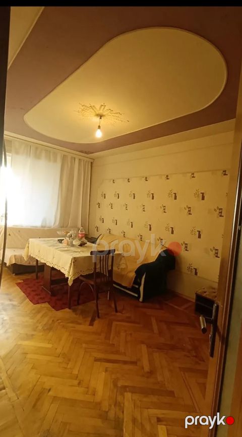 İcarəyə verilir 3 otaqlı köhnə tikili 100 m²