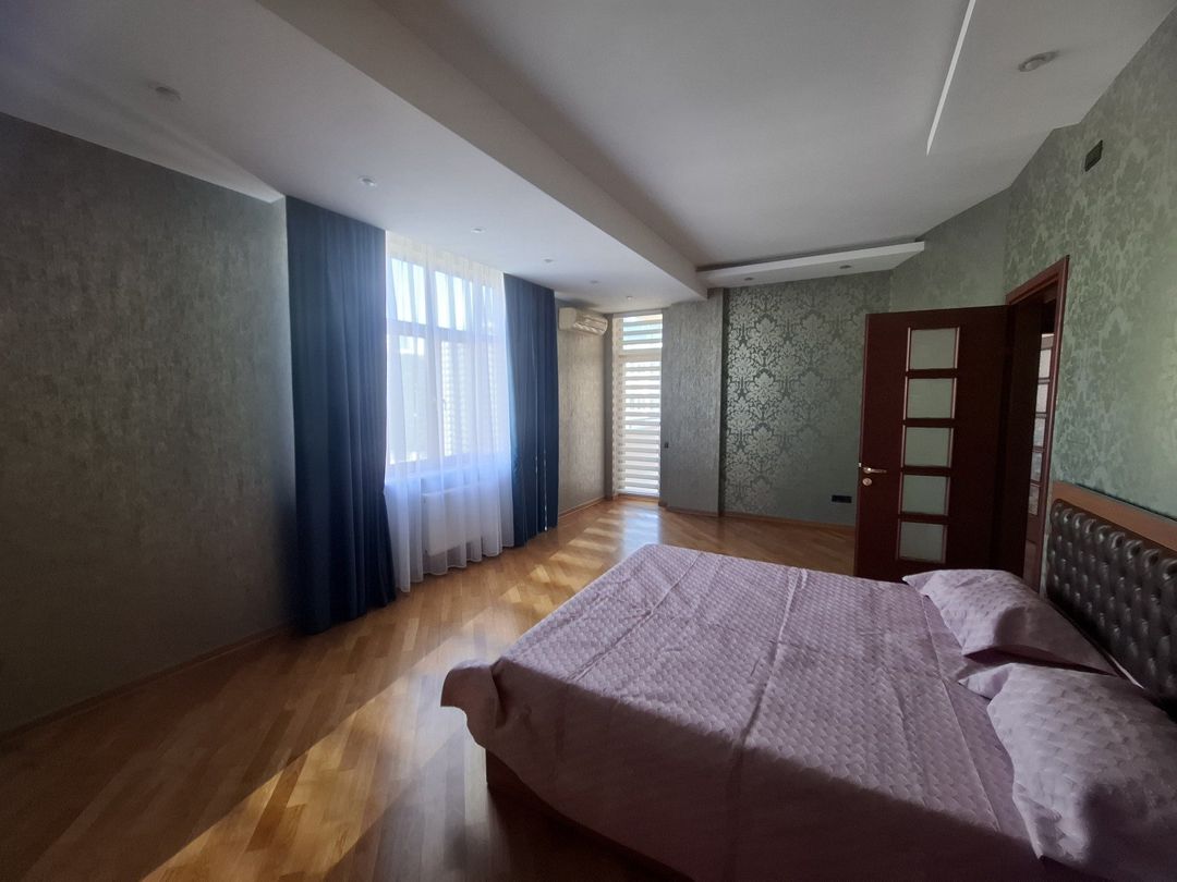 İcarəyə verilir 3 otaqlı yeni tikili 180 m² — Mənzil, Bakı (9)