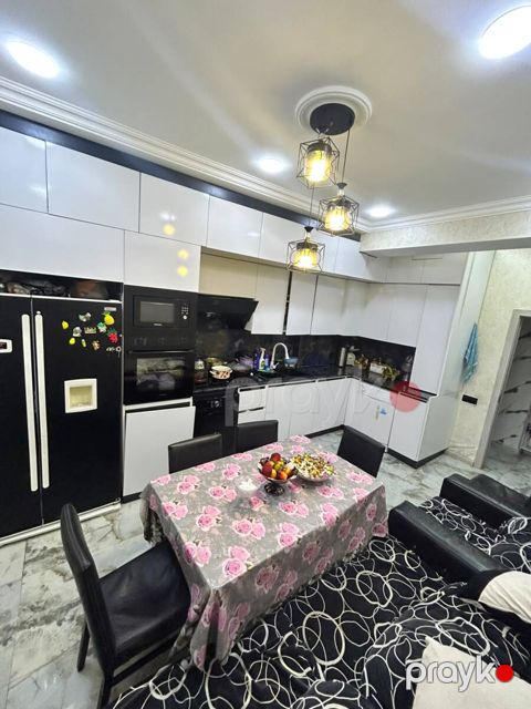 Satılır 4 otaqlı yeni tikili 122 m²