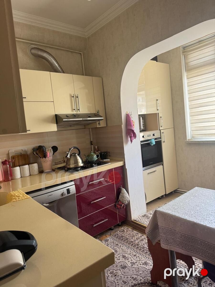 Satılır 4 otaqlı köhnə tikili 120 m² — Mənzil, Bakı (8)