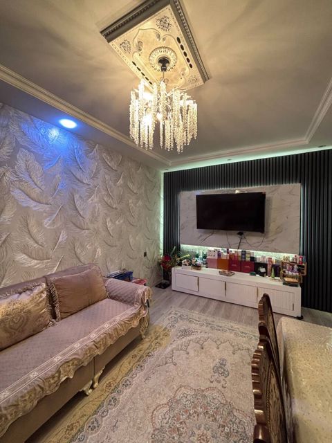 Satılır 3 otaqlı köhnə tikili 75 m² — Bakı