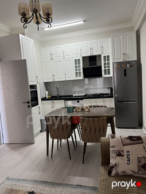 İcarəyə verilir 2 otaqlı yeni tikili 70 m²