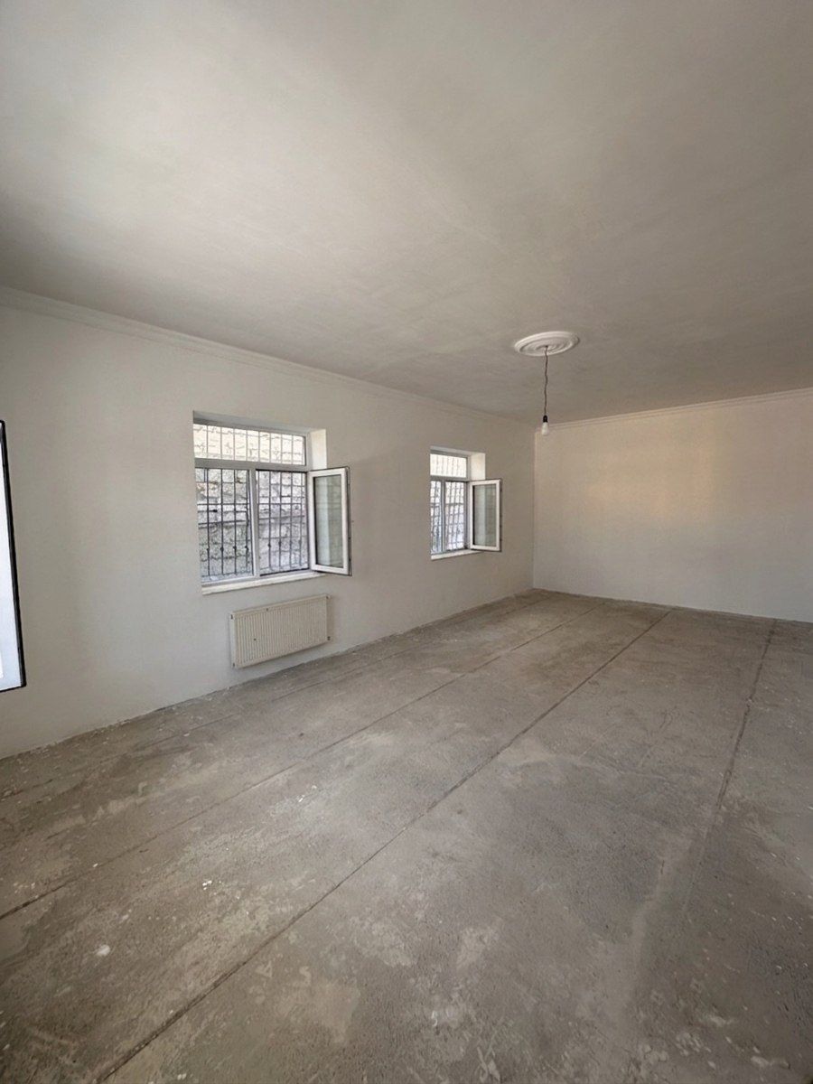 Satılır 4 otaqlı həyət evi/bağ evi 200 m² — Ev, villa, Bakı (4)