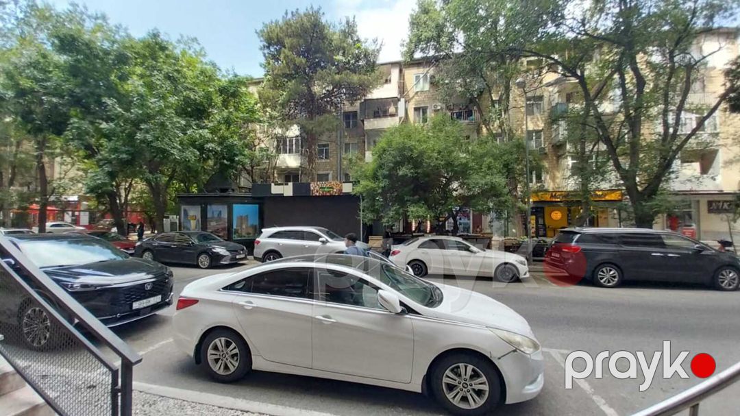 Satılır 3 otaqlı köhnə tikili 75 m² — Mənzil, Bakı (2)