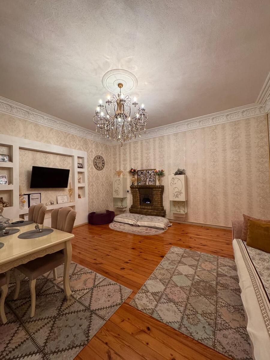 Satılır 3 otaqlı köhnə tikili 100 m² — Mənzil, Bakı (2)